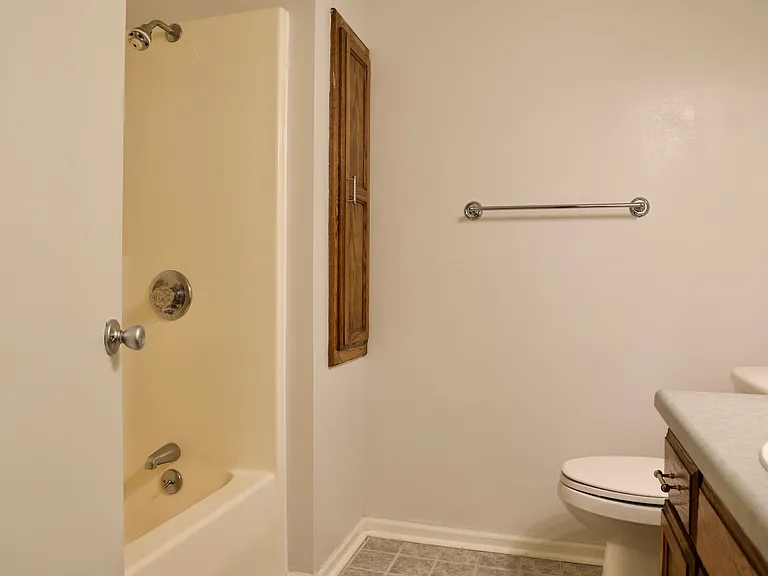 16280 Hardwood Ln — Photo 17