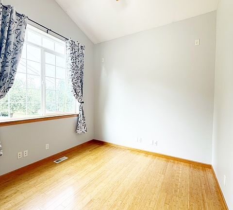 4th image of 26964 Tamsen Ave NW