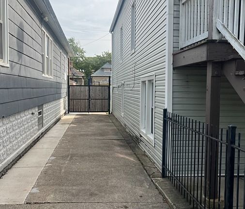 3rd image of 8629 S Colfax Ave