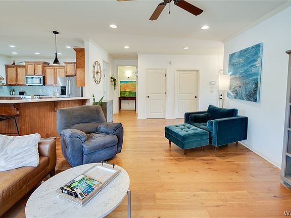 5th image of 623 Camille Ln