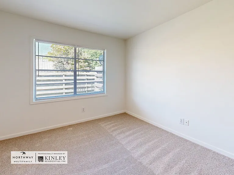 Meadowood Apartments — Photo 21