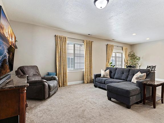 5th image of 13368 S Bridle Villa Dr