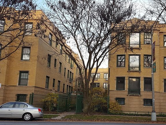 Secured Vintage Courtyard Building
