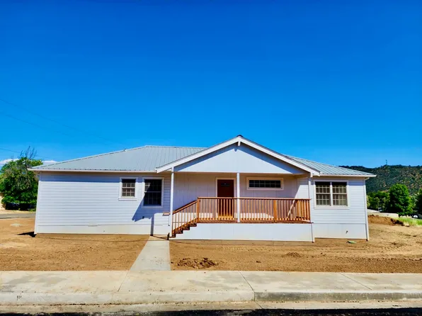 502 Sherman St, Yreka, CA 96097