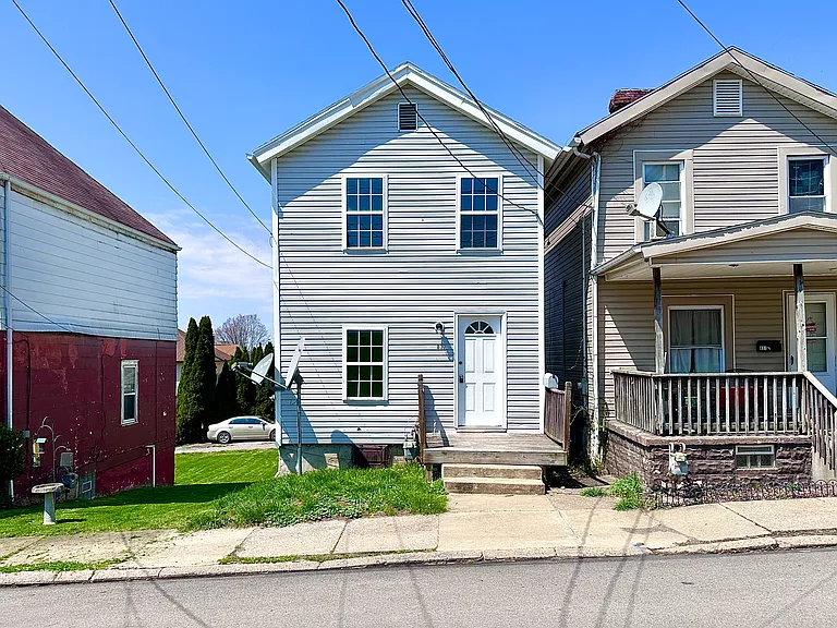831 Morton St — Photo 18