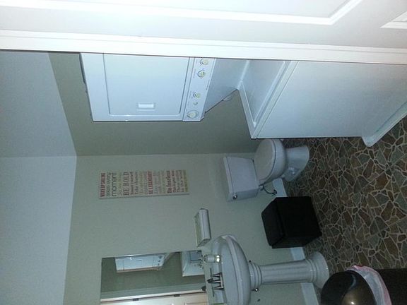 5th image of 860 N California Ave #1S