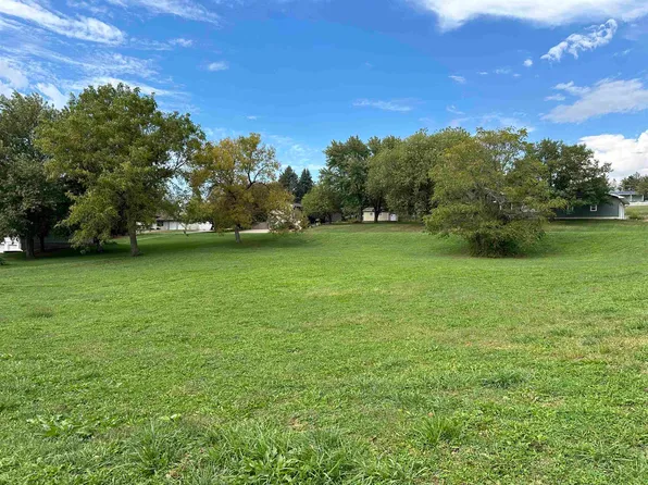 900 Harvard Ave, Genoa, NE 68640