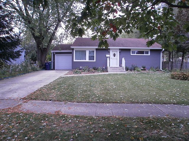 1st image of 224 S Lodge Ln