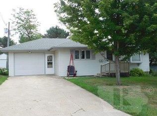 578 7th St, Manilla, IA 51454