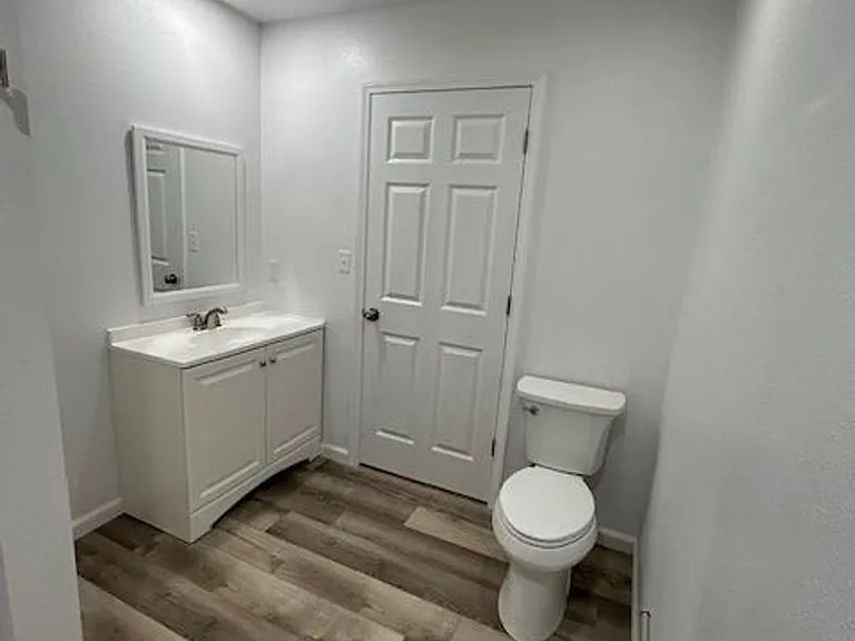 400 E James Dr #5 — Photo 4