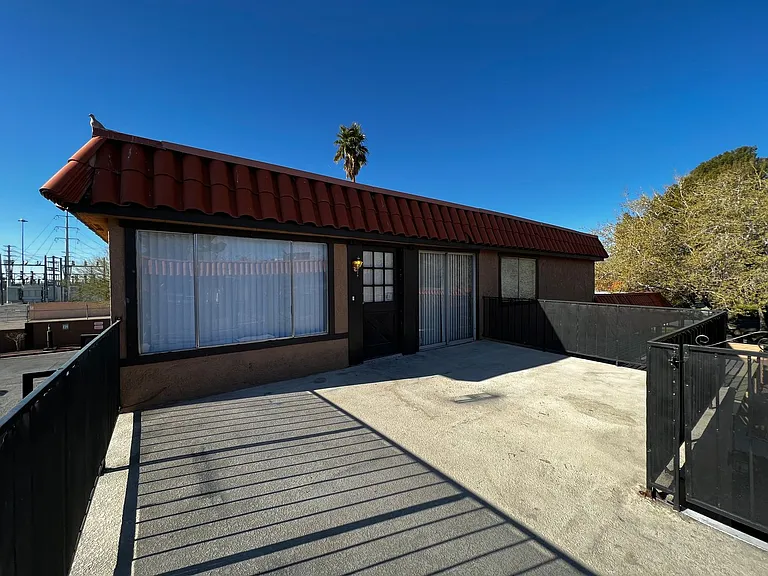 6630 Bubbling Brook Dr #D — Photo 1
