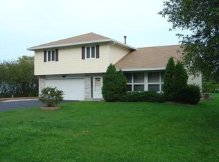 2N437 Highland Ave, Glen Ellyn, IL 60137