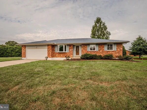 3 Jansen Ct, Bear, DE 19701