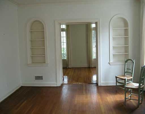 4th image of 1617 State St