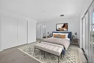 1044 NE 18th Ave #203 — Photo 9