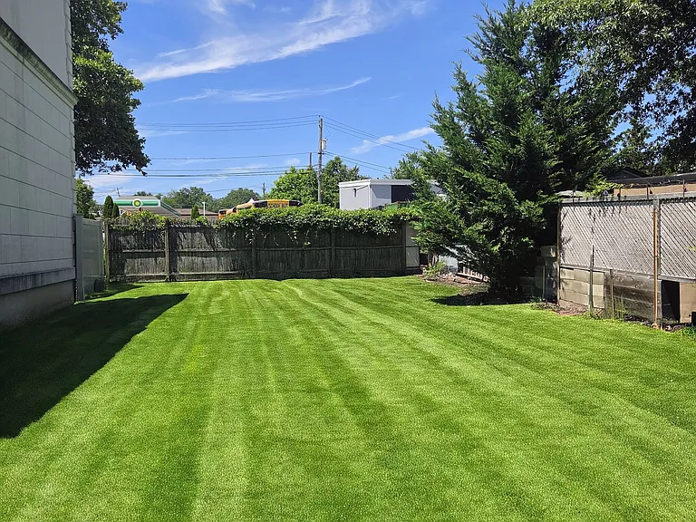 7 Oak St — Photo 22