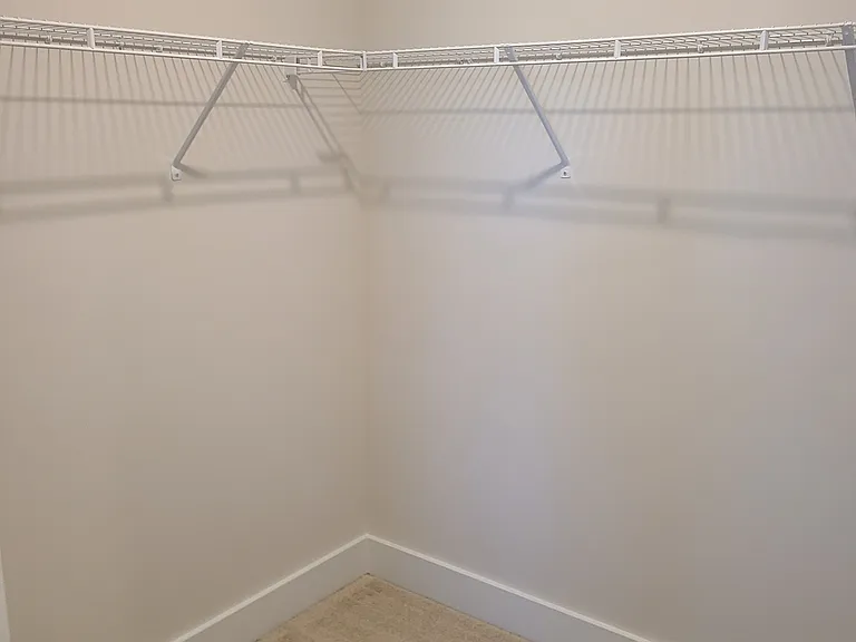 546 W Norvell Ct — Photo 15