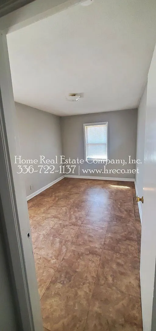 Cambridge Apartments | 603 W. 23rd Street Apt C — Photo 4