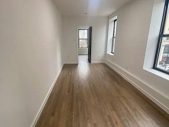 4th image of 92 Court St Floor 3