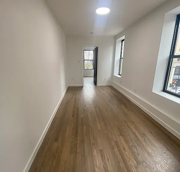92 Court St #3 — Photo 4