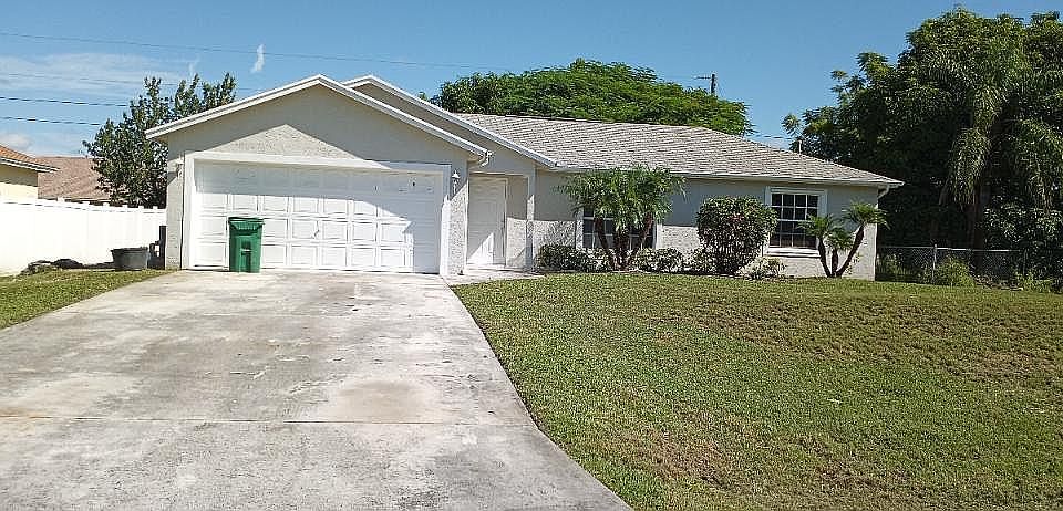 1st image of 419 SW Lakota Ave
