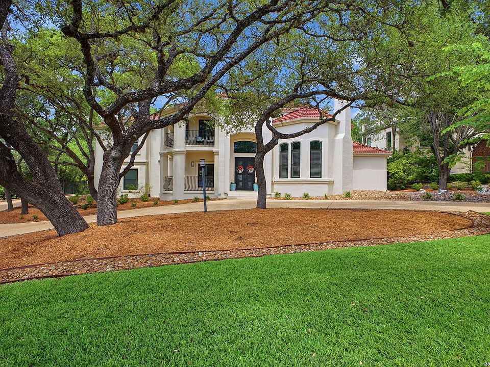 1st image of 9 VINEYARD DR