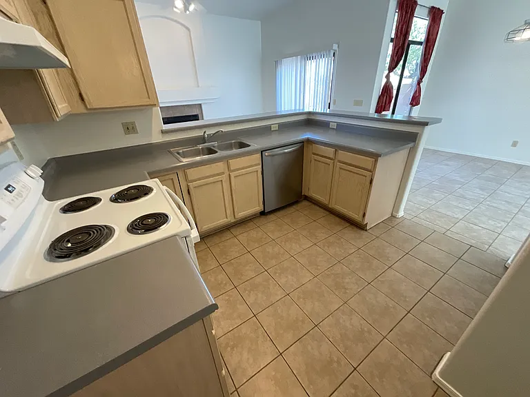 177 N Cheesebrush Ave — Photo 16
