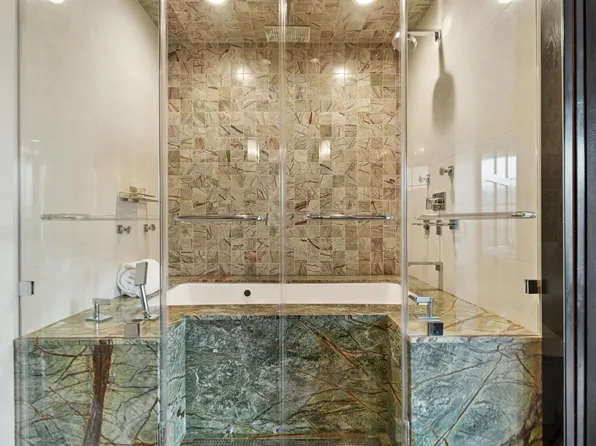 174 Washington Street image 21 of 33