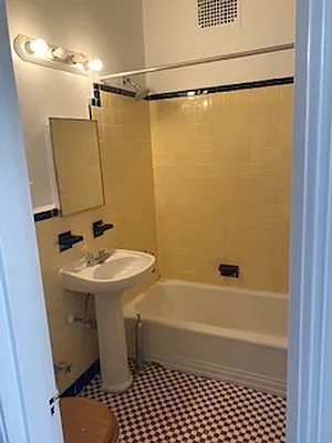 Rented by R New York | media 18