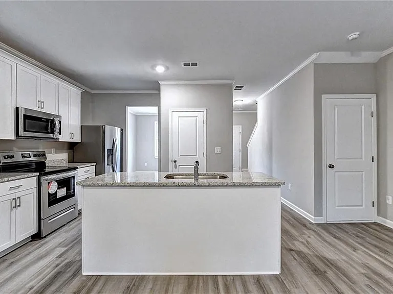 2776 Laurel Ridge Cir — Photo 19