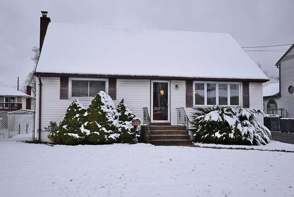1st image of 280 Eastwood Ave