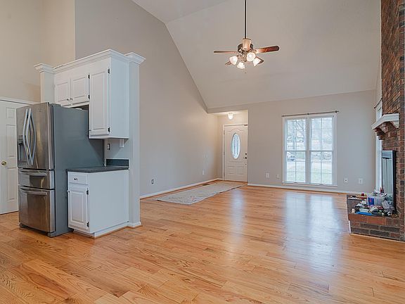 4th image of 850 Athenian Dr