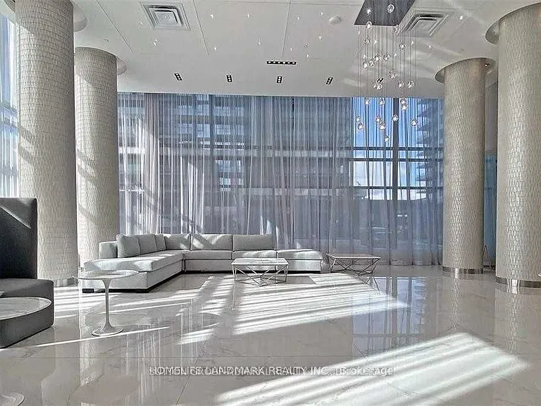 75 Oneida Cres #1509 — Photo 3