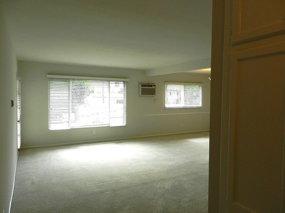 1st image of 1483 Rexford Dr APT 6