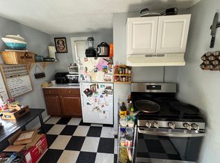 190 Holland St #2F, Somerville, MA 02144