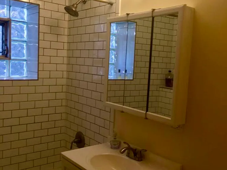 2647 N Harding Ave #1 — Photo 6