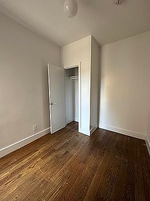4th image of 29 Audubon Ave #16
