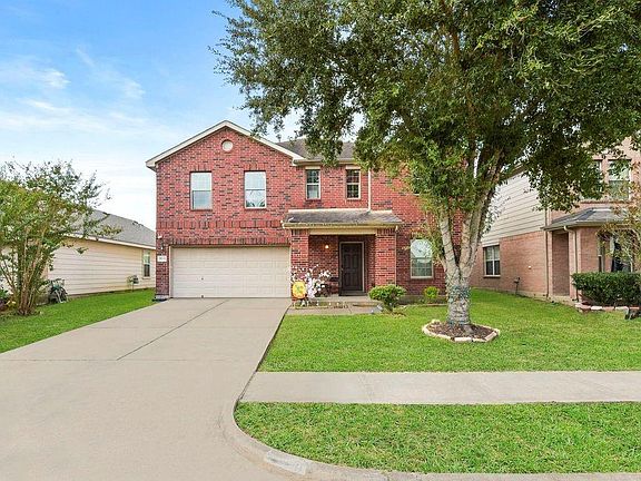 3rd image of 1022 Americana Dr