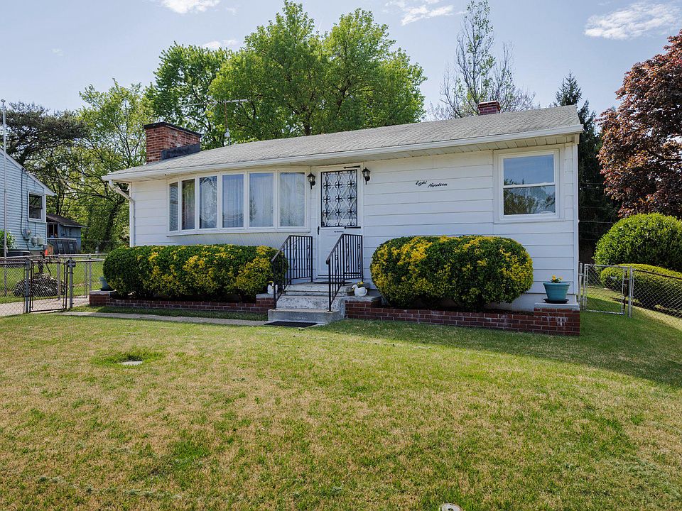 1st image of 819 Bentwillow Dr