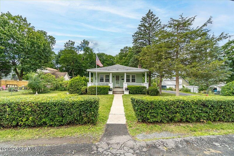 2nd image of 10 Prospect Heights Avenue