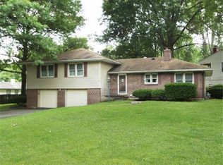 3433 NE 48th St, Kansas City, MO 64117