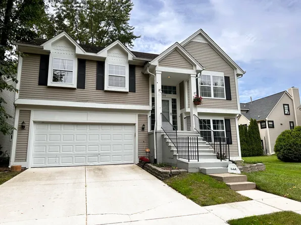 844 Canter Ln, Auburn Hills, MI 48326