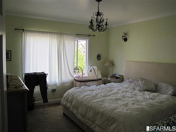 4th image of 2144 Ulloa St