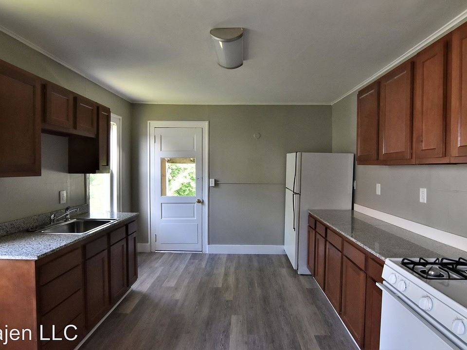 1st image of 19 Mitchell Ave #2