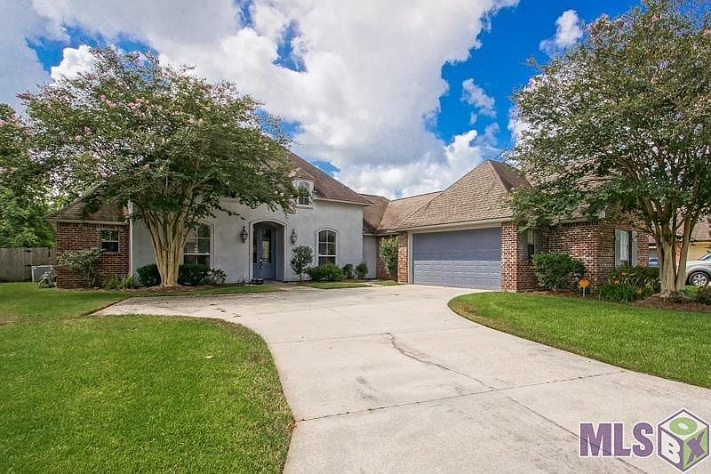 1st image of 40045 Summer Wind Ave