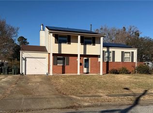 39 Banister Dr, Hampton, VA 23666