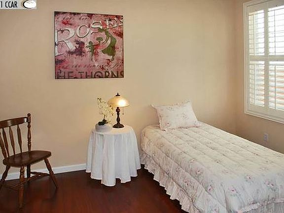 Elegant 2nd Bed room