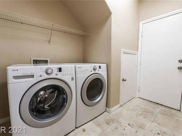 6689 Pheasant Moon St — Photo 17