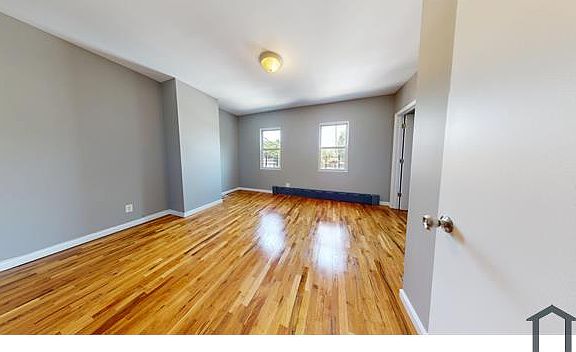 5th image of 132 Hendricks Ave Floor 2