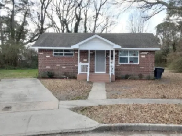 3411 Woodstock St, Portsmouth, VA 23701